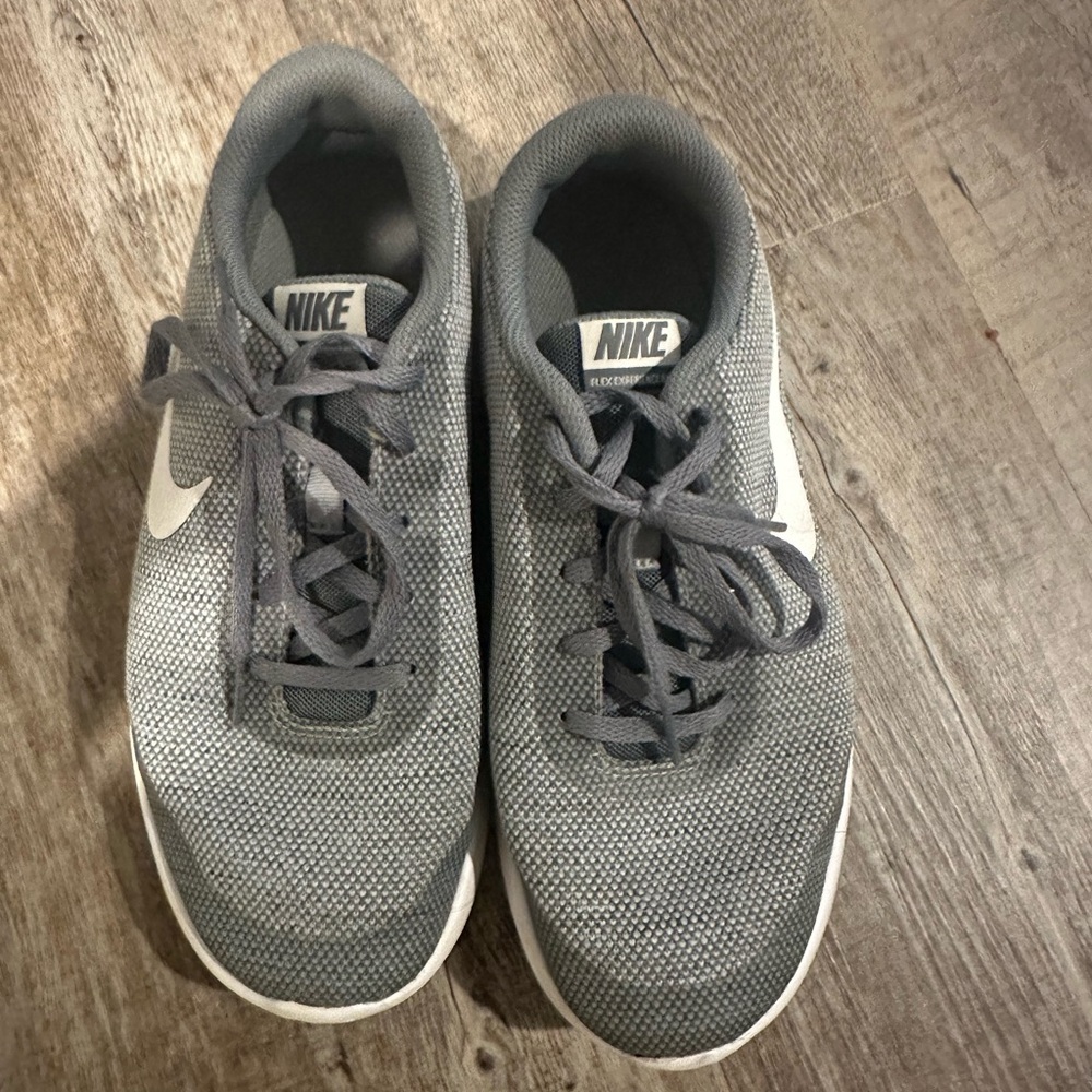 Girls Nikes